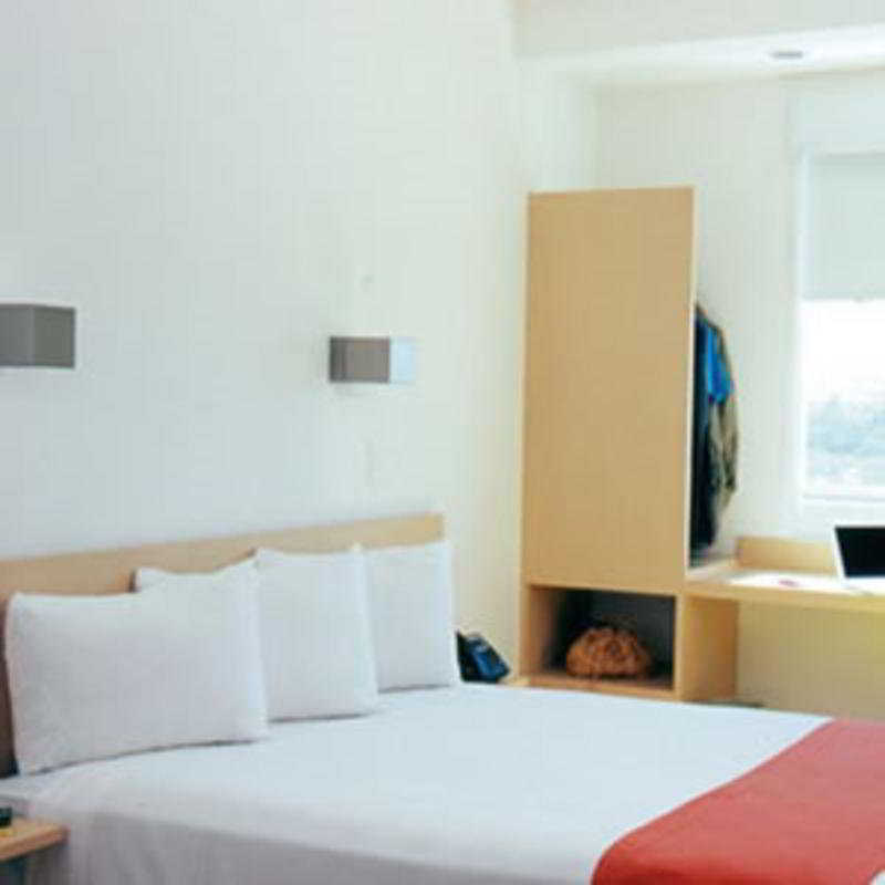 One Monterrey Aeropuerto Hotel Apodaca Bilik gambar